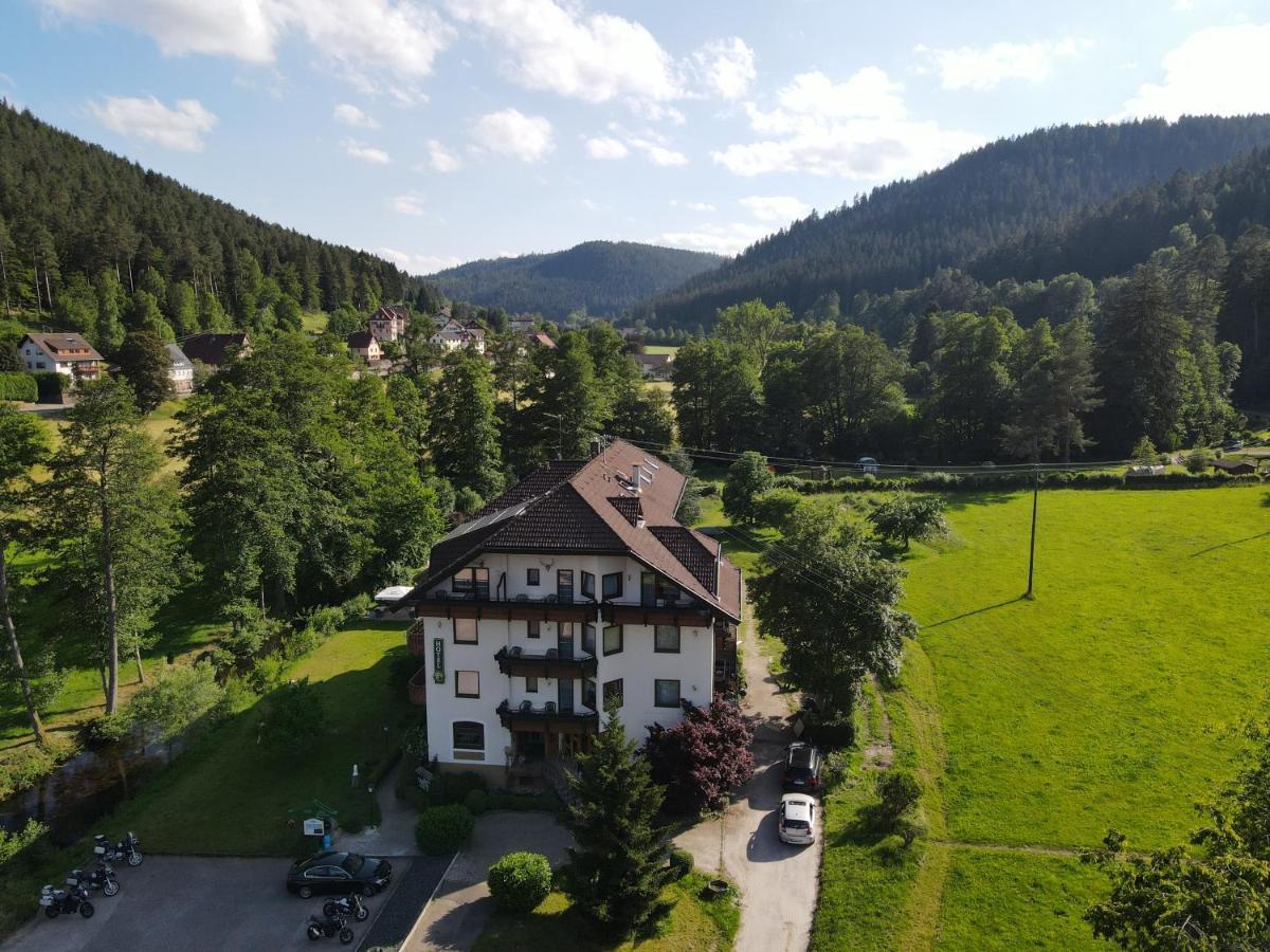Enz Residenz Hotel Enzklösterle Buitenkant foto