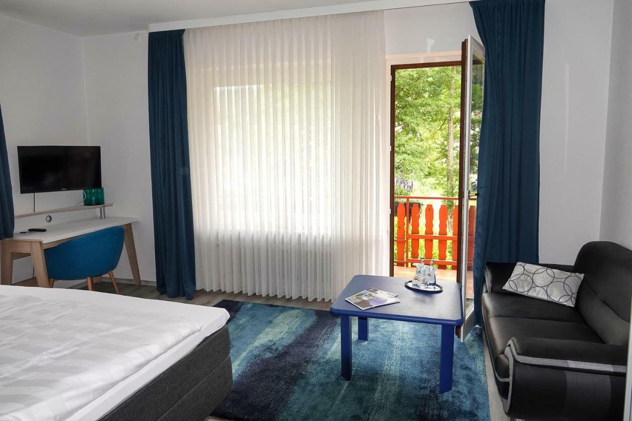 Enz Residenz Hotel Enzklösterle Buitenkant foto